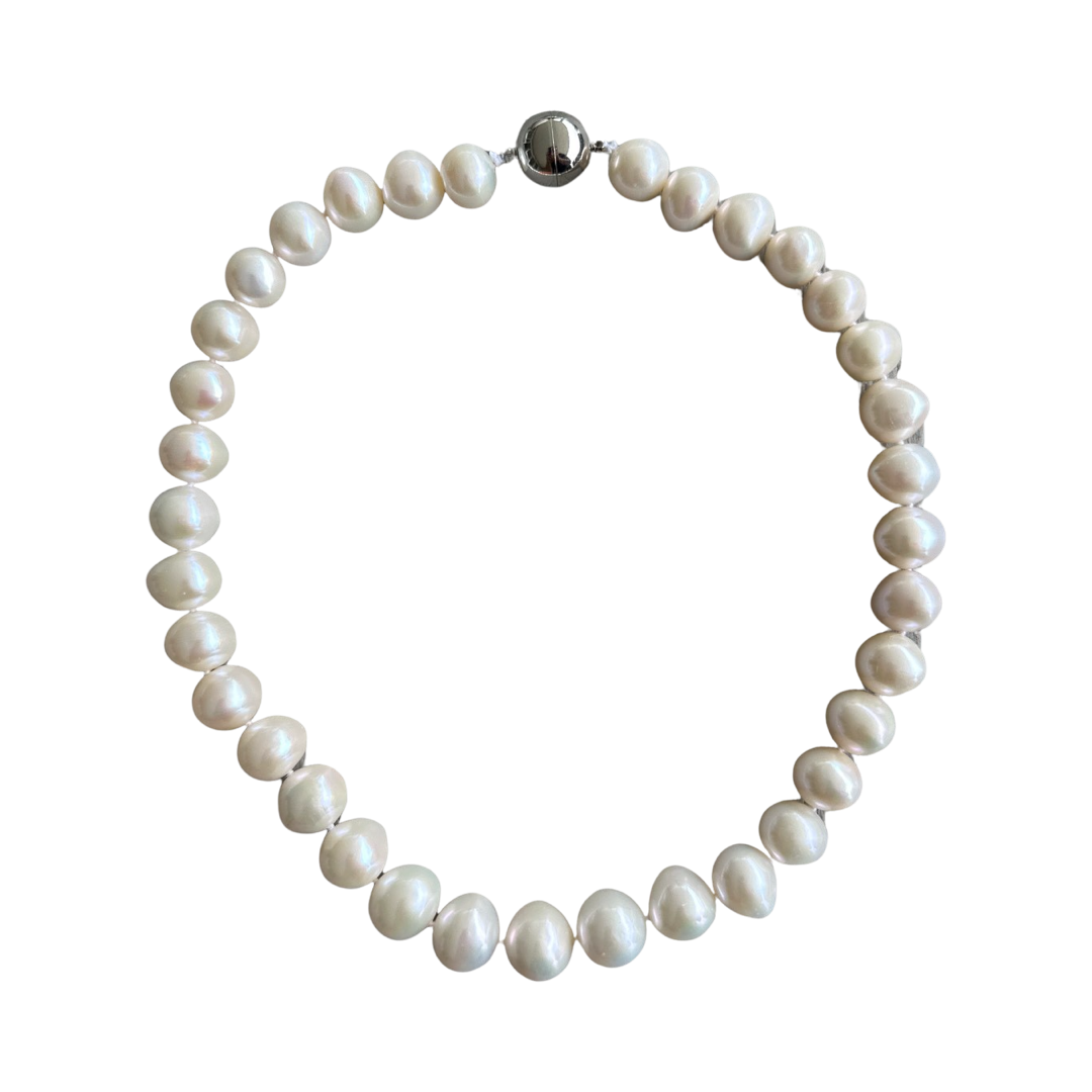 Fresh water pearl strand
